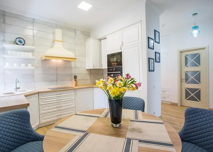 Apartment R.o.y.a.l *