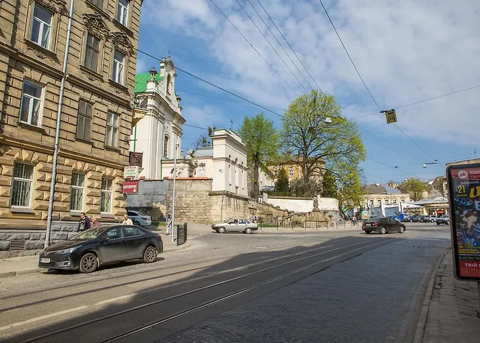 R.o.y.a.l Apartment *