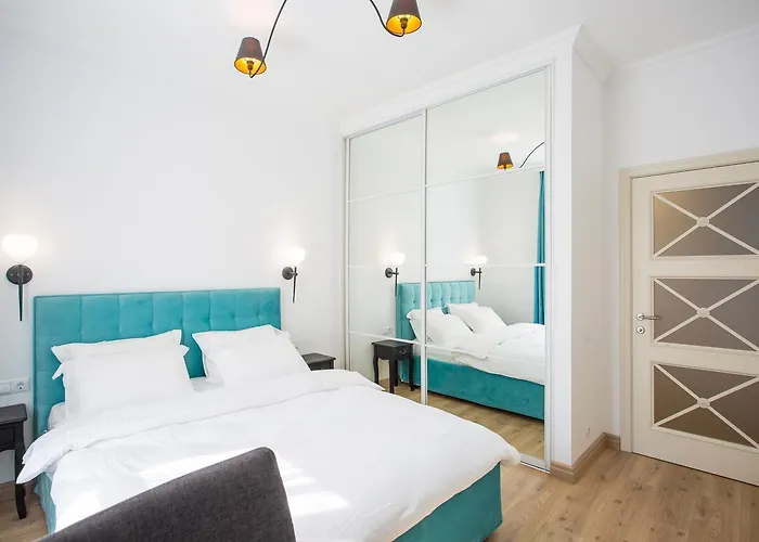 R.o.y.a.l Apartament